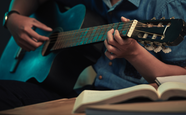 Acoustic Guitar Course